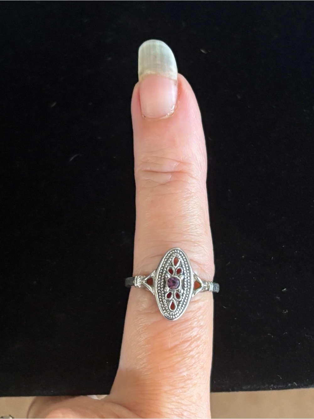 Vintage Avon “Nostalgia” Silver-Tone Filigree Ring with Faux Amethyst Stone
